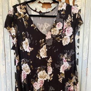 Torrid Floral Blouse Lace Up plus size 1x
